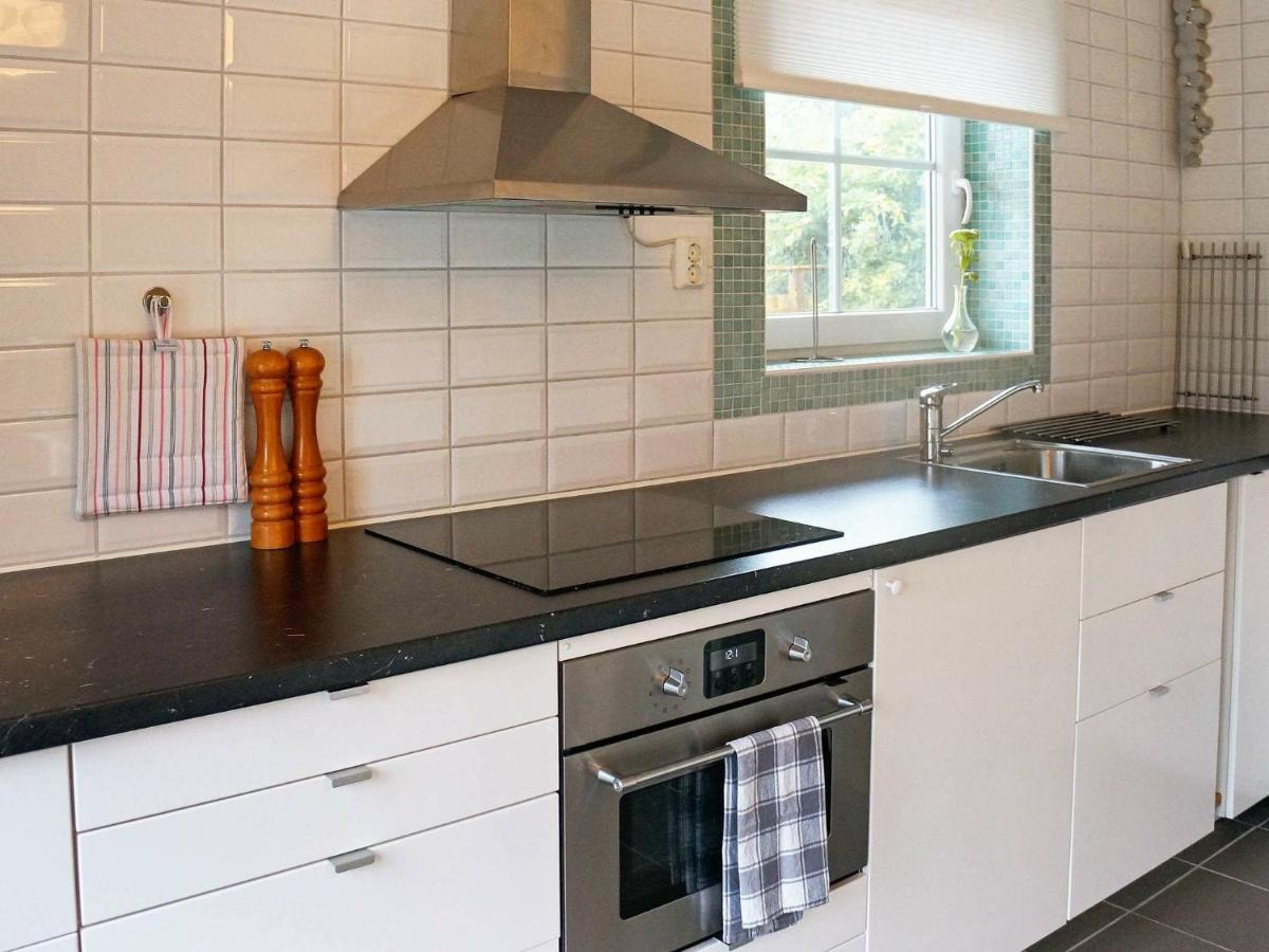 4 Person Holiday Home In Sk Rhamn Skärhamn Екстериор снимка