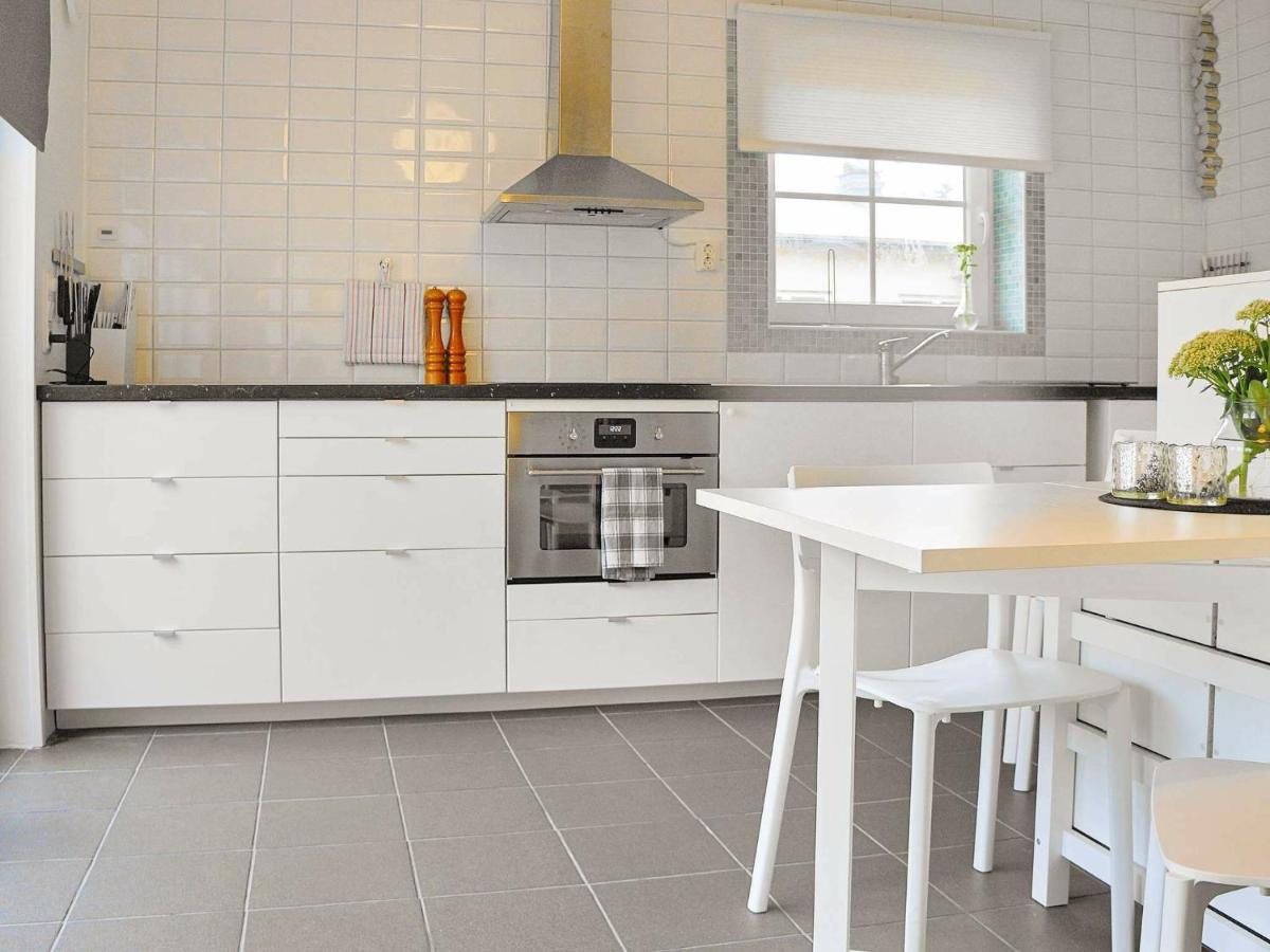 4 Person Holiday Home In Sk Rhamn Skärhamn Екстериор снимка